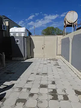 Satılır 4 otaqlı həyət evi 100 m²