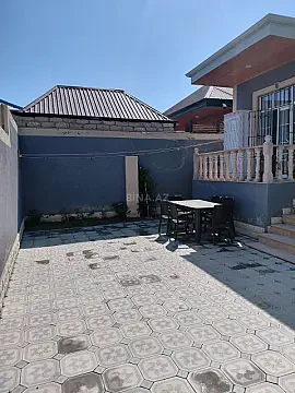 Satılır 4 otaqlı həyət evi 100 m²