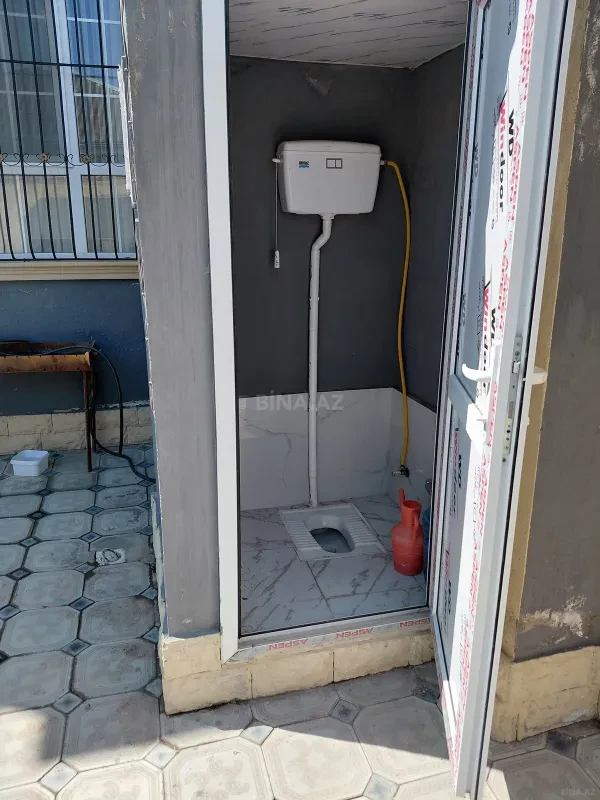 Satılır 4 otaqlı həyət evi 100 m²