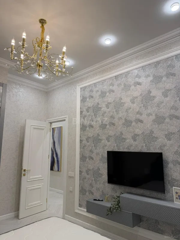 Kirayə verilir 2 otaqlı mənzil 65 m²