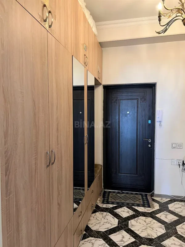 Satılır 2 otaqlı mənzil 65 m²