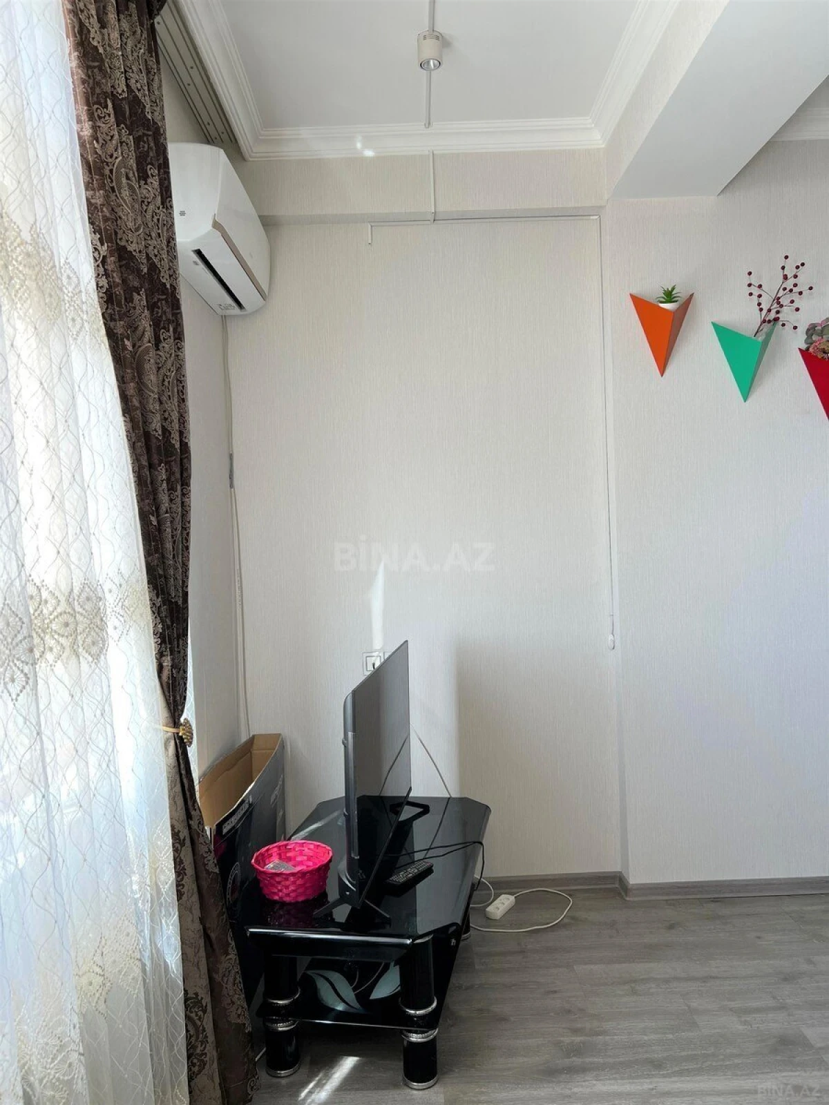Satılır 2 otaqlı mənzil 65 m²