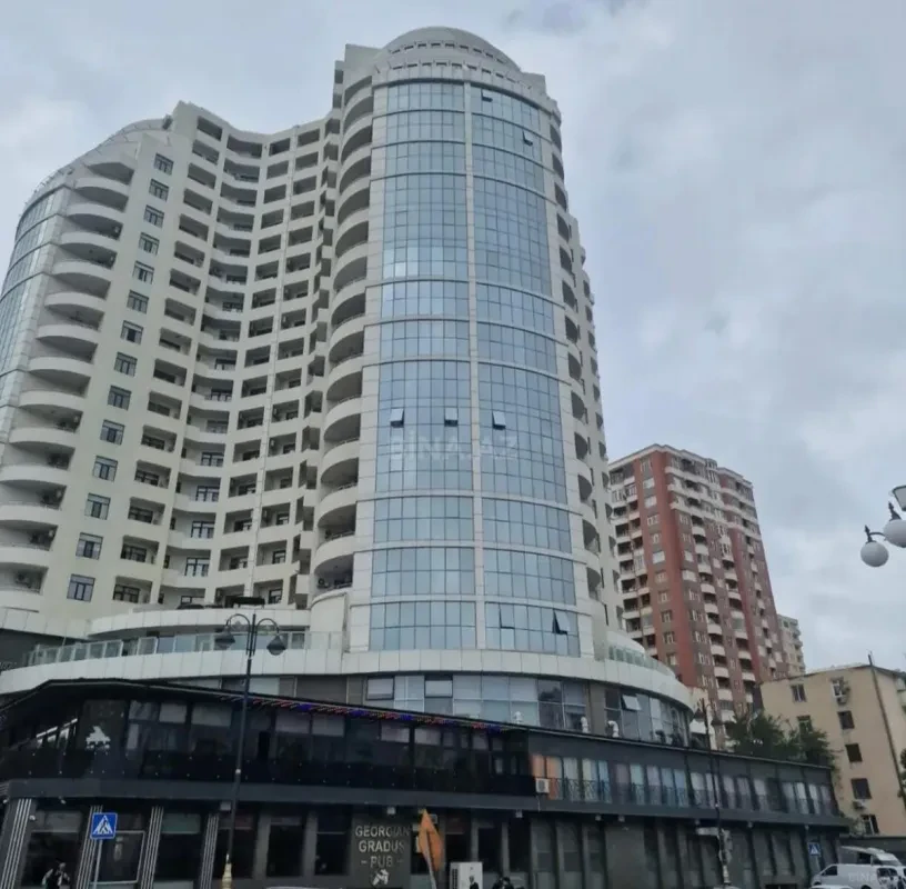 Satılır 2 otaqlı mənzil 50 m²