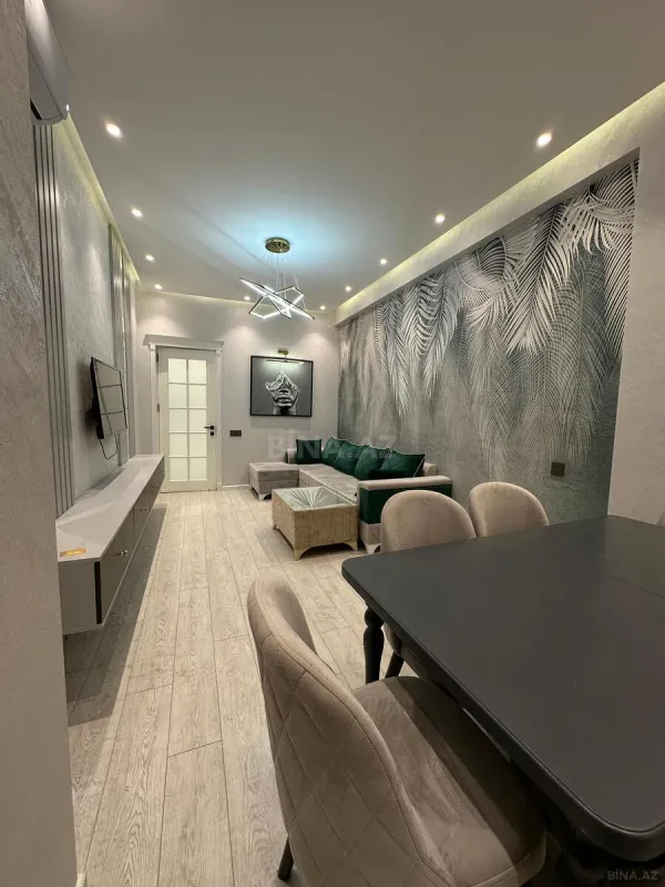 Kirayə verilir 2 otaqlı mənzil 78 m²