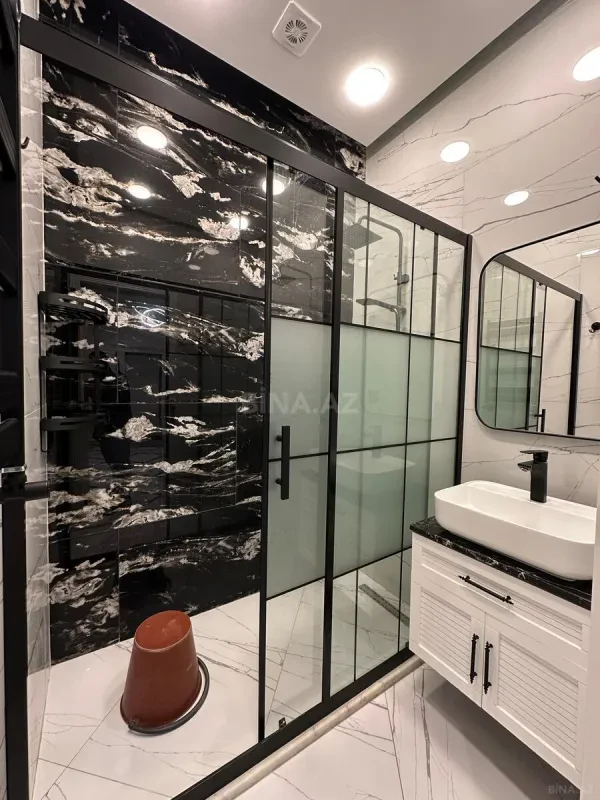 Kirayə verilir 2 otaqlı mənzil 78 m²