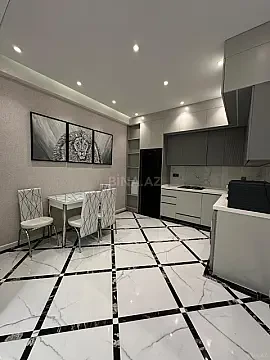Kirayə verilir 2 otaqlı mənzil 78 m²