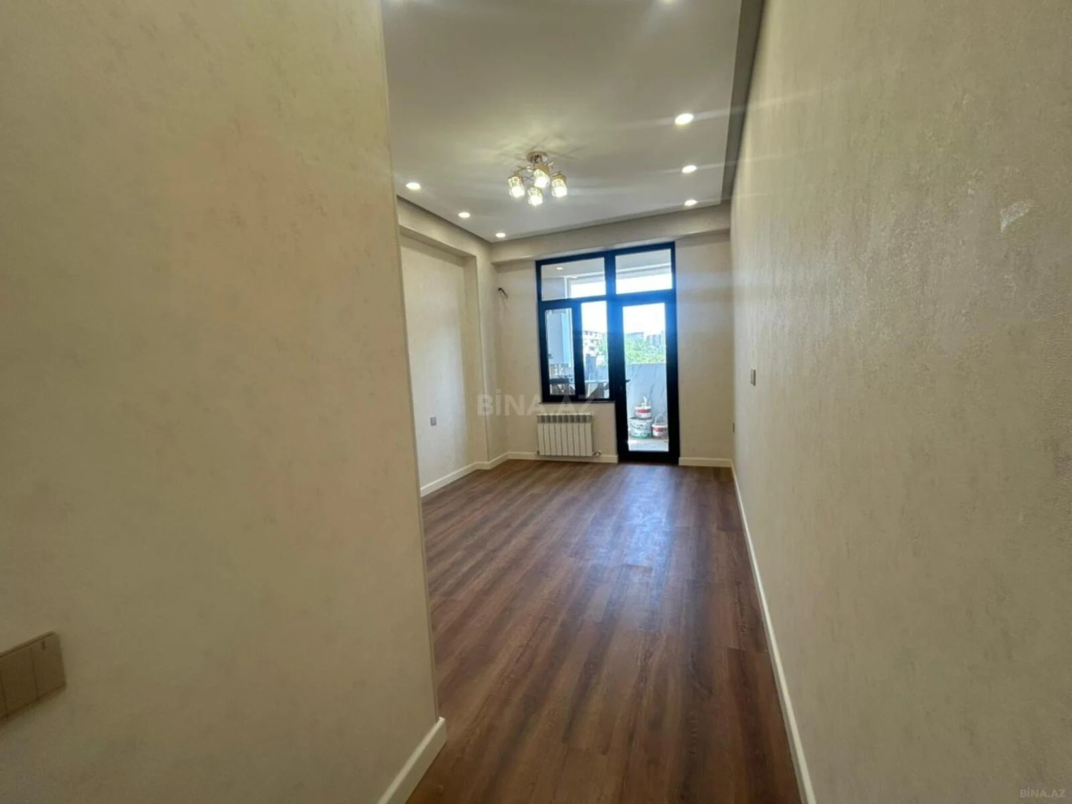 Satılır 3 otaqlı mənzil 133 m²