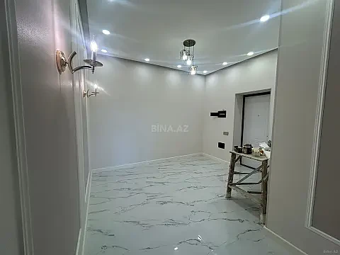 Satılır 3 otaqlı mənzil 133 m²