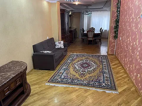 Satılır 4 otaqlı mənzil 70 m² — Bakı 4 otaq 70.00 m²
