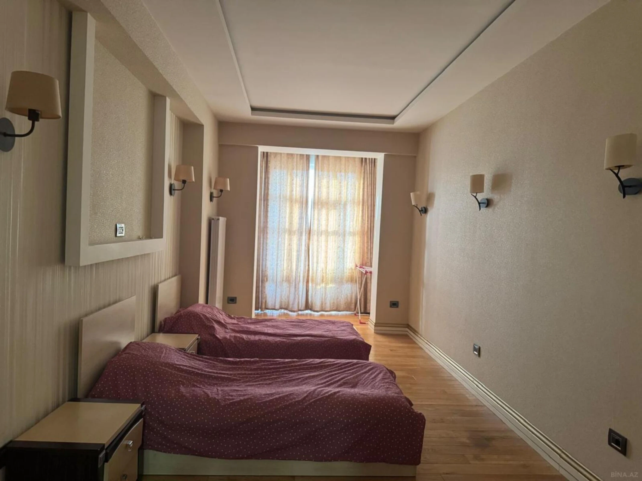 Satılır 4 otaqlı mənzil 150 m²