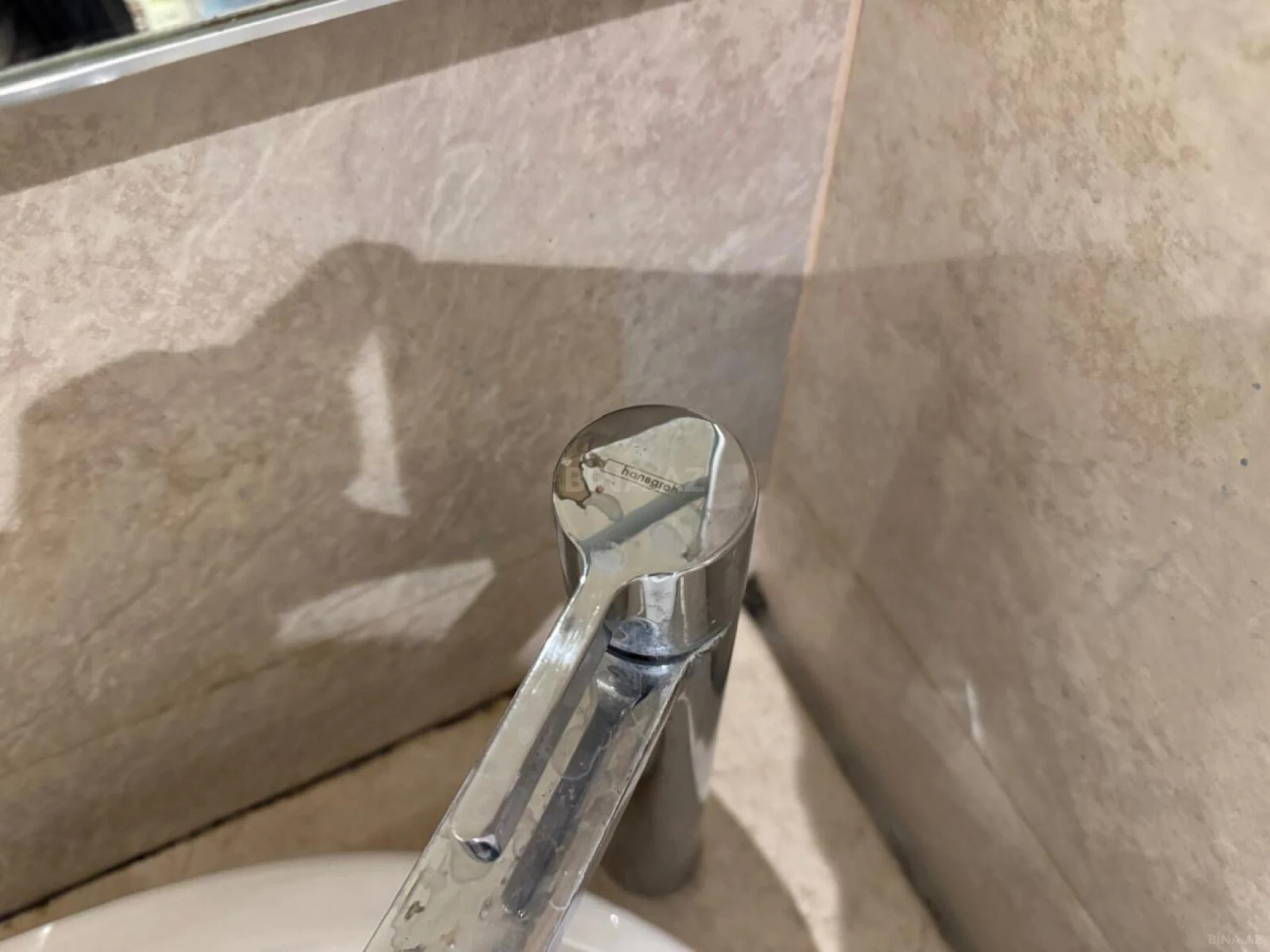 Satılır 4 otaqlı mənzil 150 m²