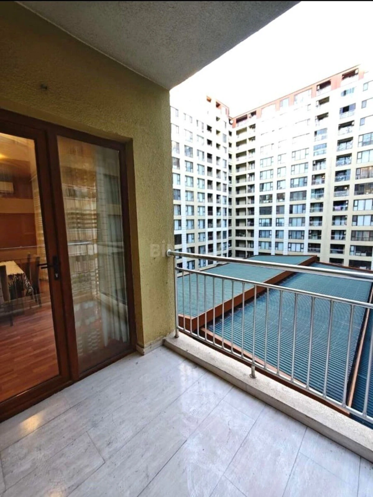 Satılır 3 otaqlı mənzil 115 m²