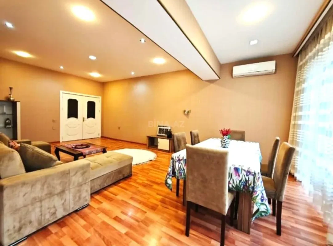 Satılır 3 otaqlı mənzil 115 m²