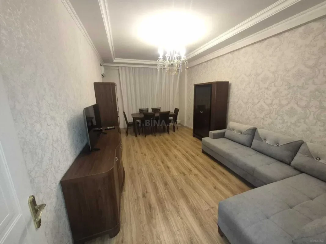 Kirayə verilir 2 otaqlı mənzil 60 m²