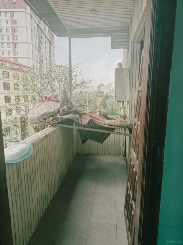 Kirayə verilir 4 otaqlı mənzil 100 m²