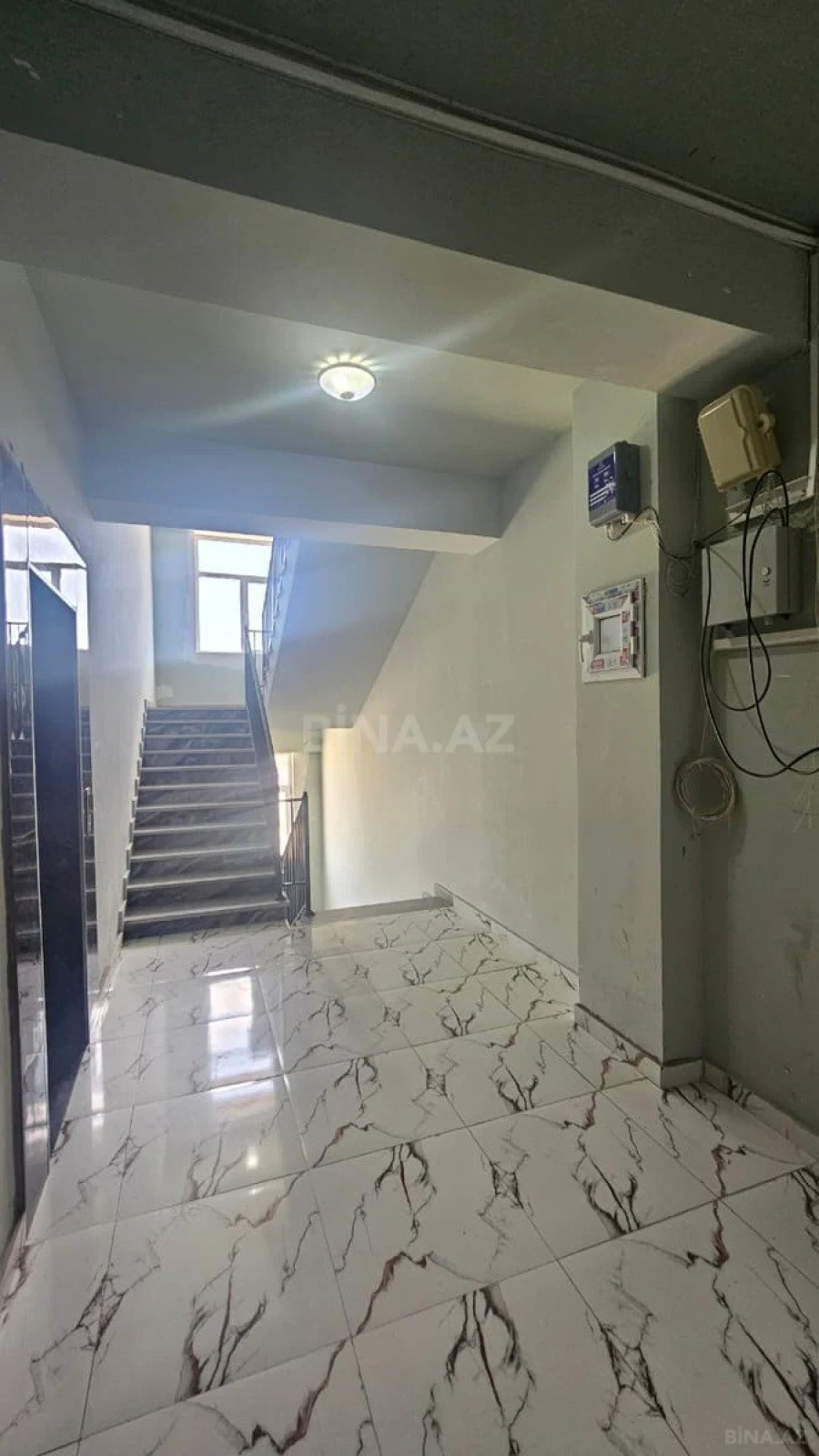 Satılır 2 otaqlı mənzil 48 m²