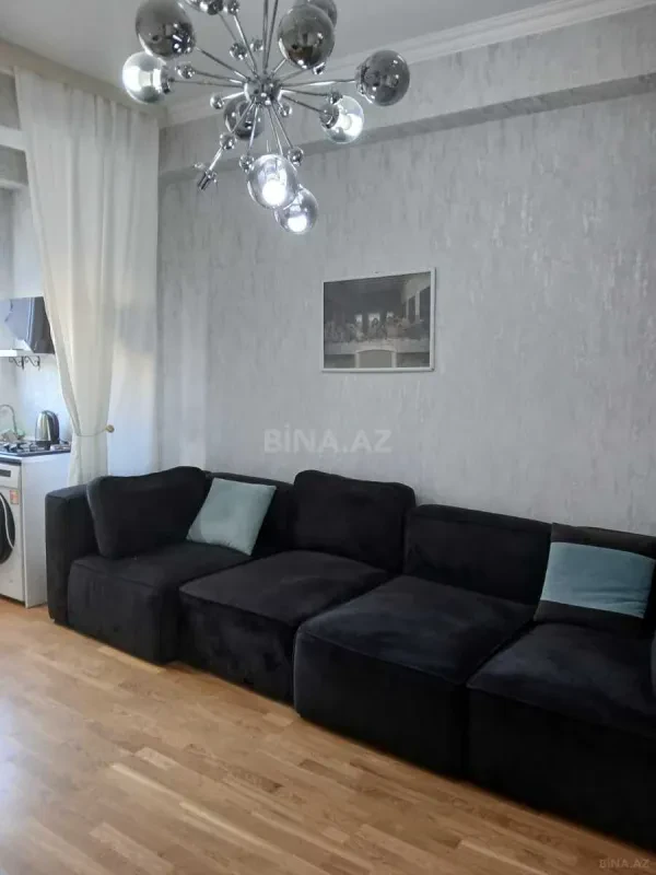 Kirayə verilir 2 otaqlı mənzil 60 m²