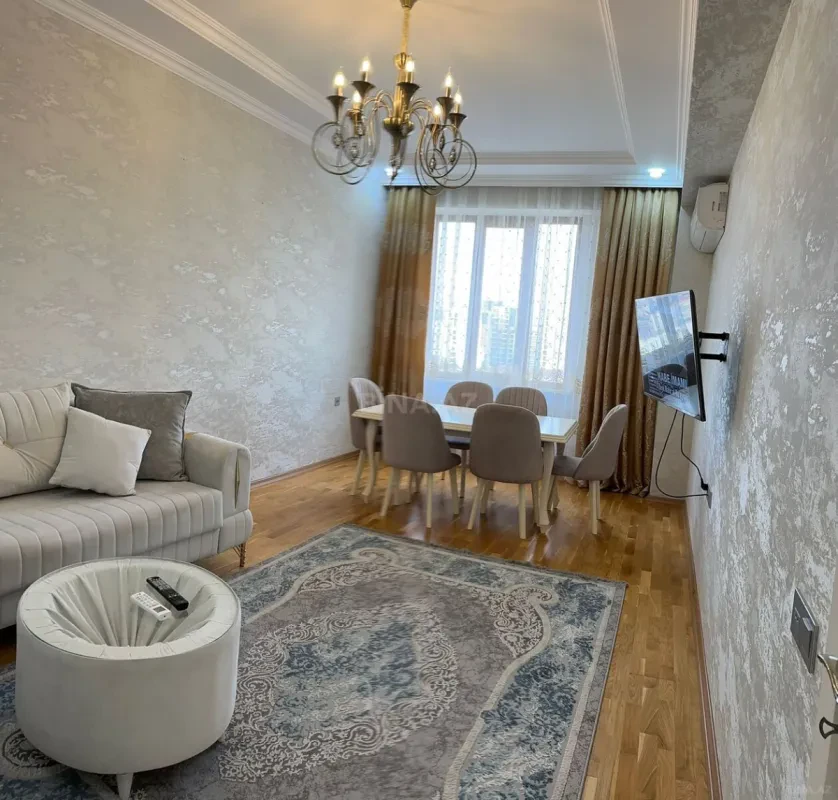 Kirayə verilir 2 otaqlı mənzil 70 m²