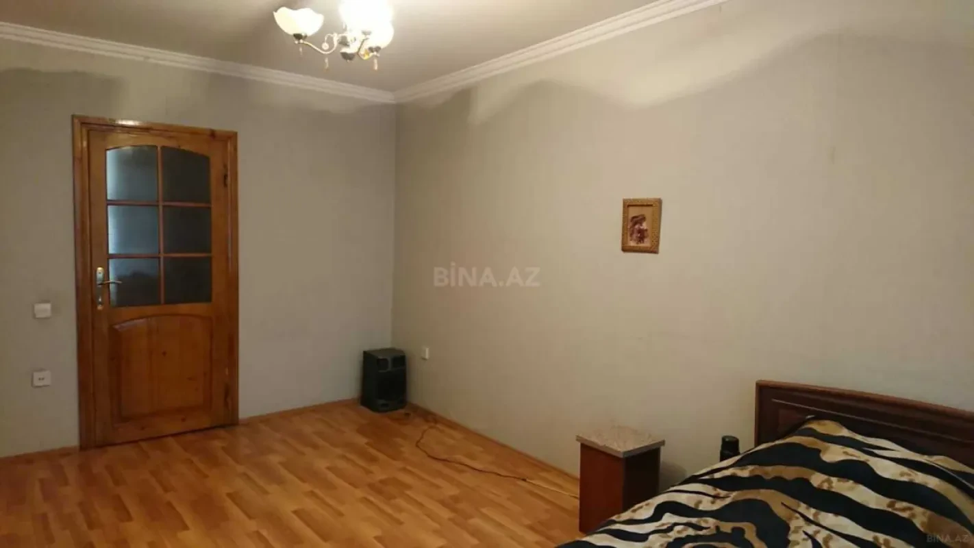 Kirayə verilir 3 otaqlı mənzil 130 m²
