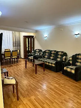 Kirayə verilir 3 otaqlı mənzil 100 m² — Bakı 3 otaq 100.00 m²