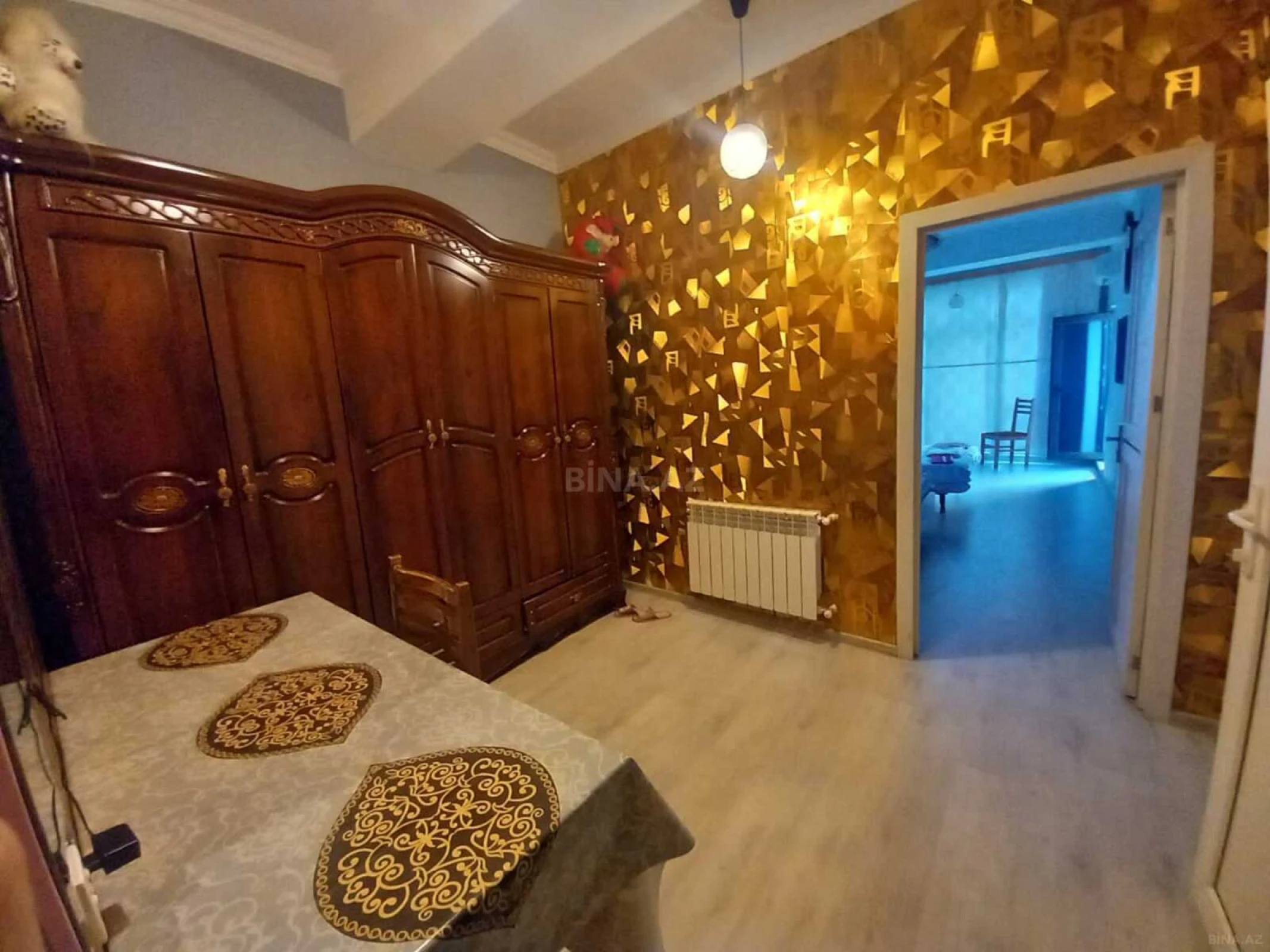 Kirayə verilir 2 otaqlı mənzil 70 m²