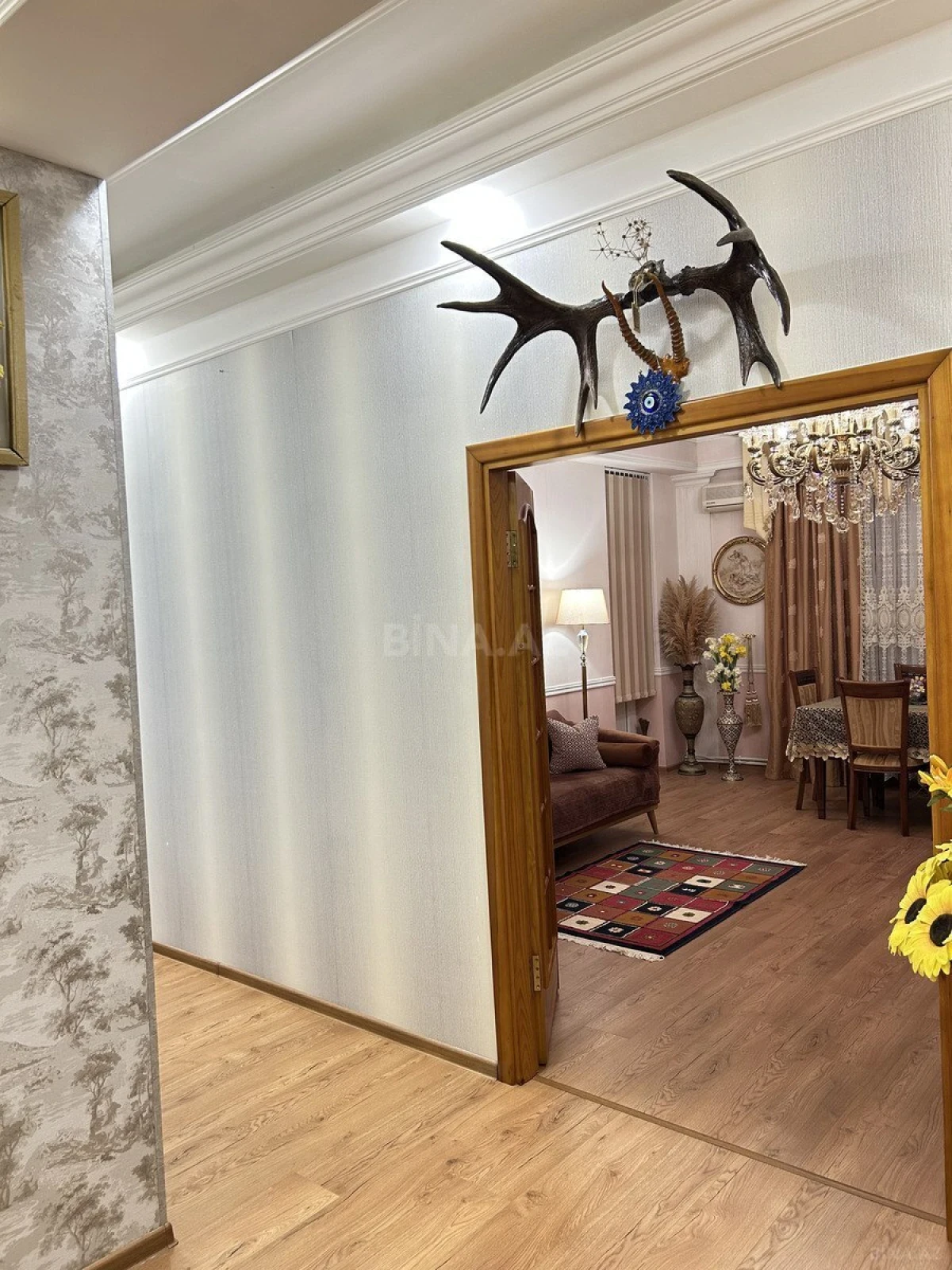 Satılır 2 otaqlı mənzil 105 m²