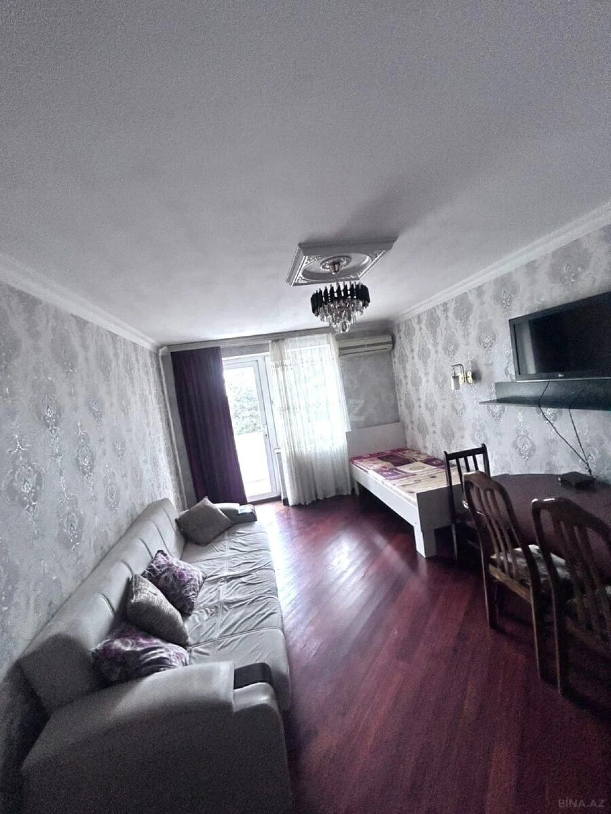 Kirayə verilir 1 otaqlı mənzil 65 m²