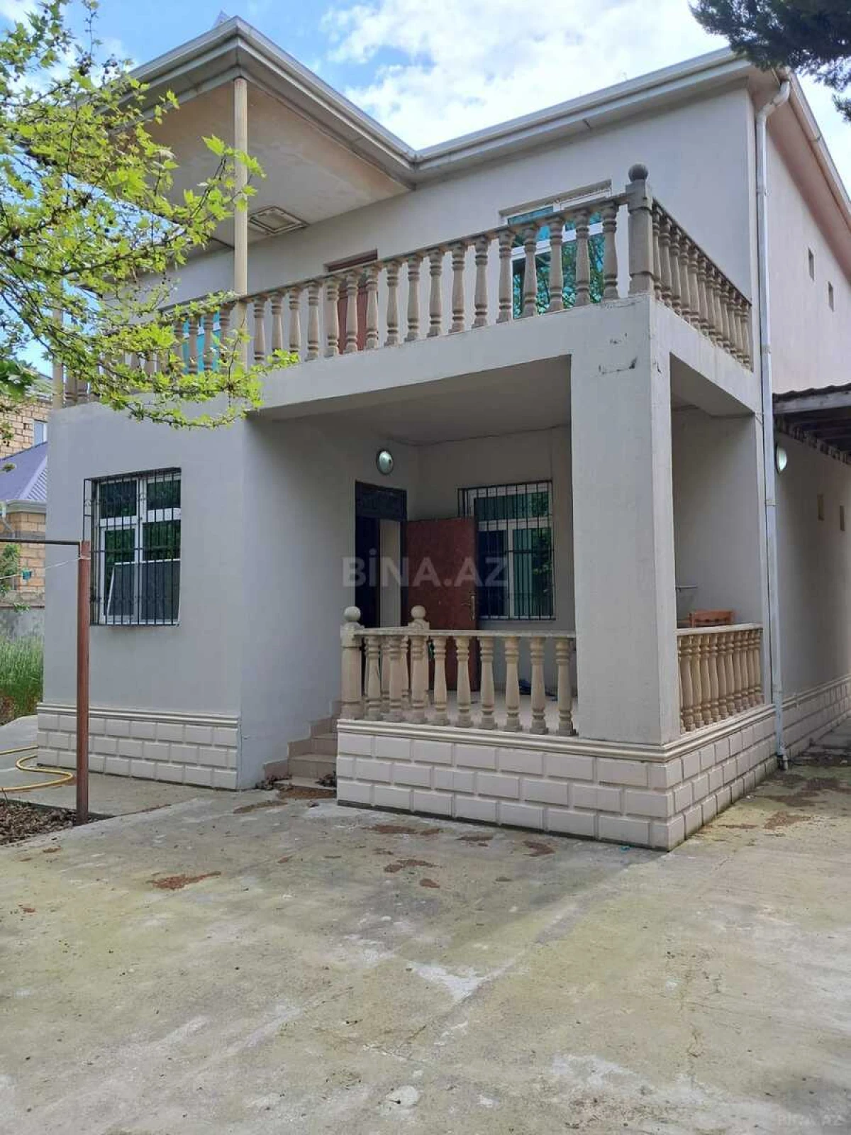 Satılır 6 otaqlı həyət evi 200 m²
