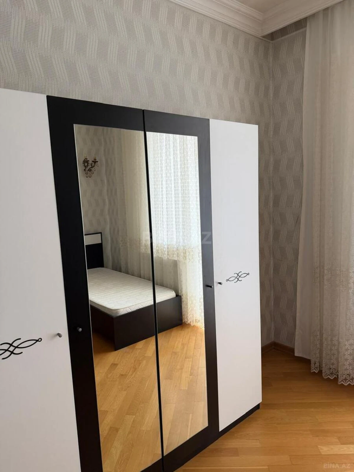 Kirayə verilir 3 otaqlı mənzil 110 m²