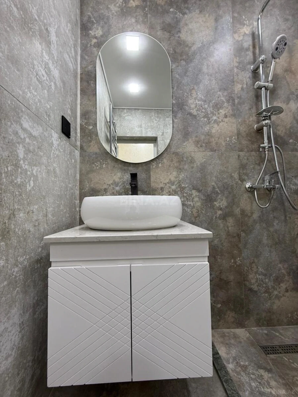 Satılır 3 otaqlı mənzil 70 m²