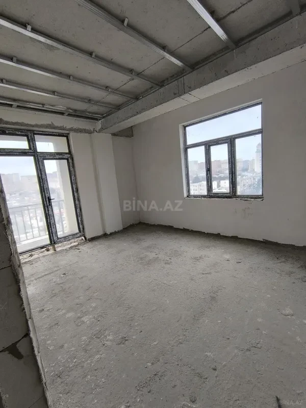 Satılır 3 otaqlı mənzil 97.6 m²