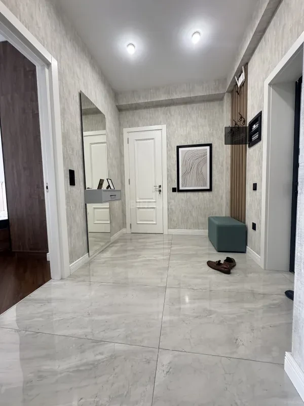 Kirayə verilir 2 otaqlı mənzil 70 m²