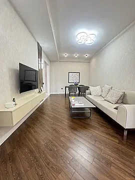 Kirayə verilir 2 otaqlı mənzil 70 m²