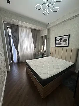 Kirayə verilir 2 otaqlı mənzil 70 m²