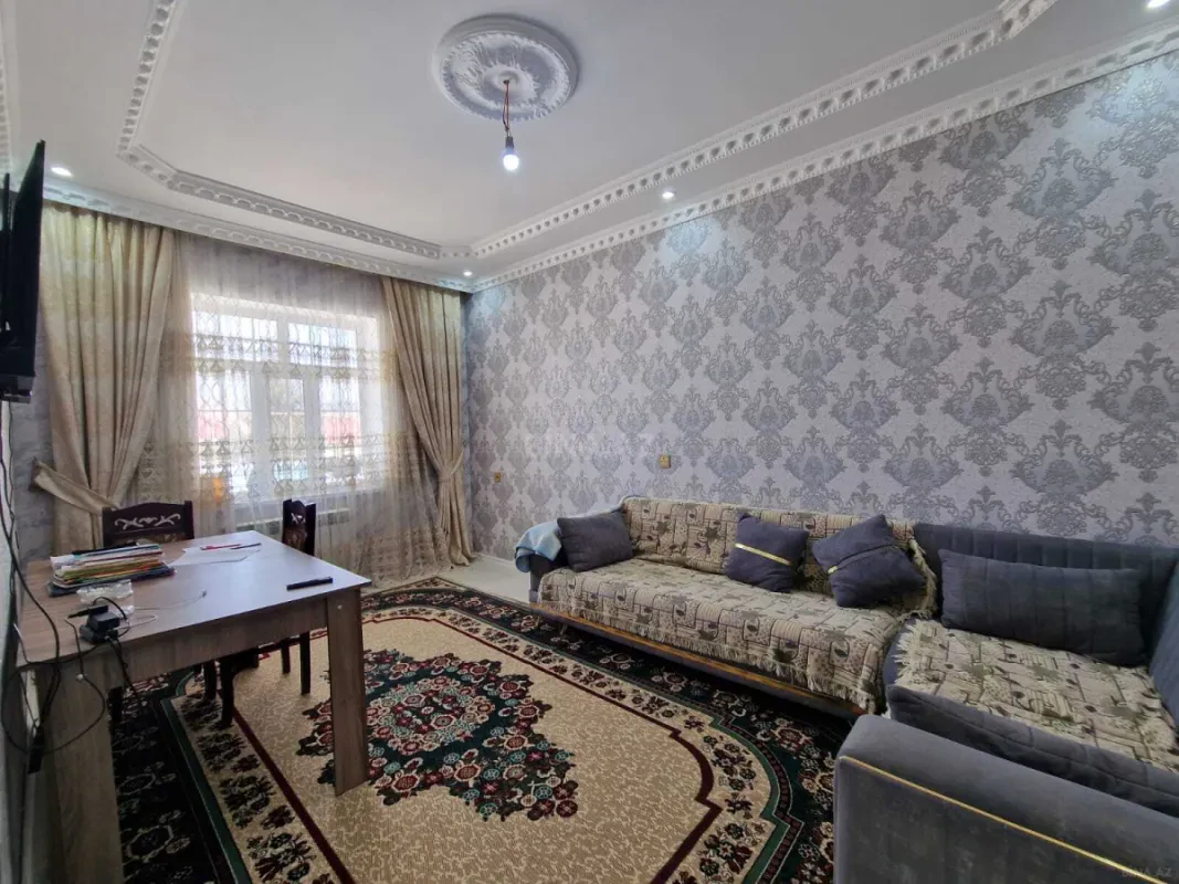 Satılır 4 otaqlı həyət evi 100 m²
