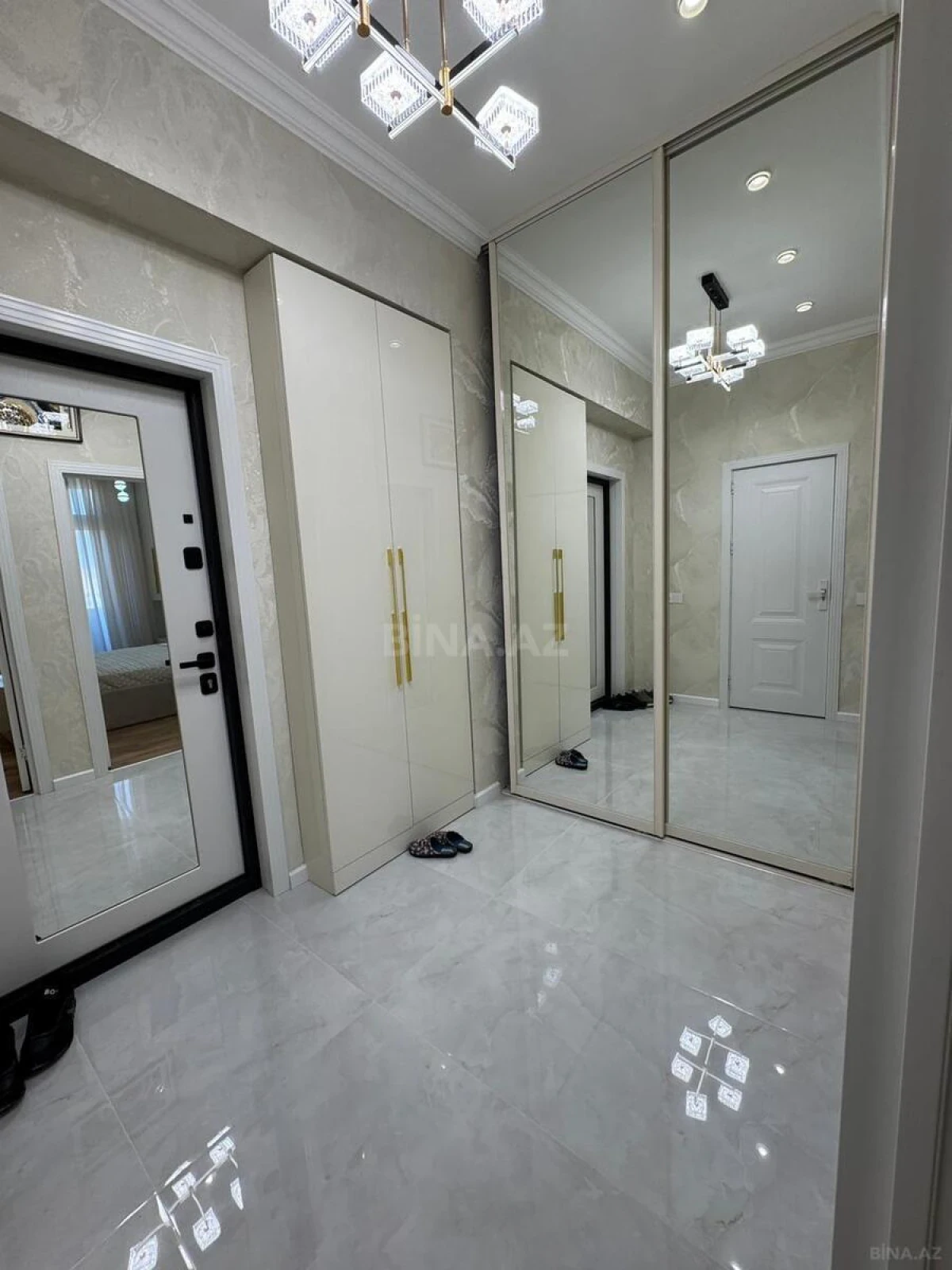Satılır 2 otaqlı mənzil 37.5 m²