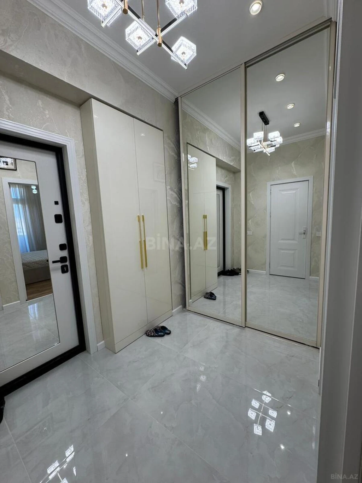 Satılır 2 otaqlı mənzil 37.5 m²