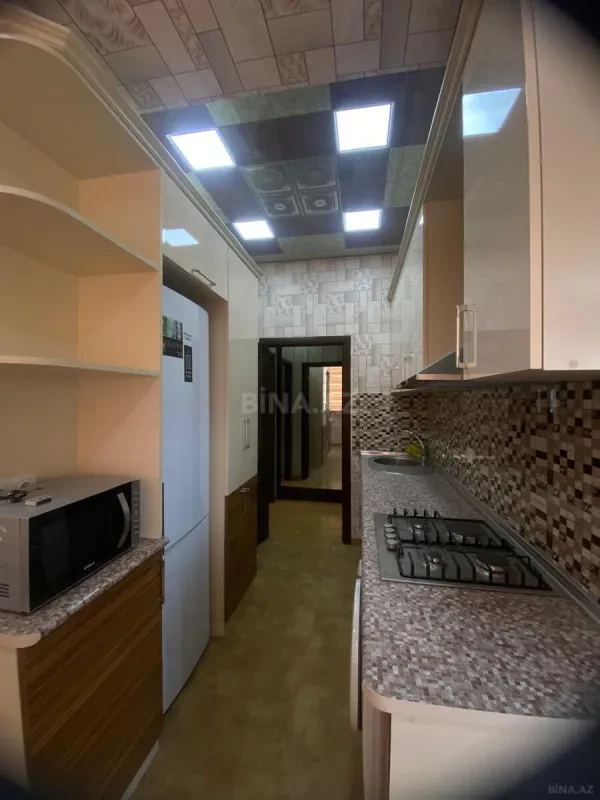 Kirayə verilir 2 otaqlı mənzil 72 m²
