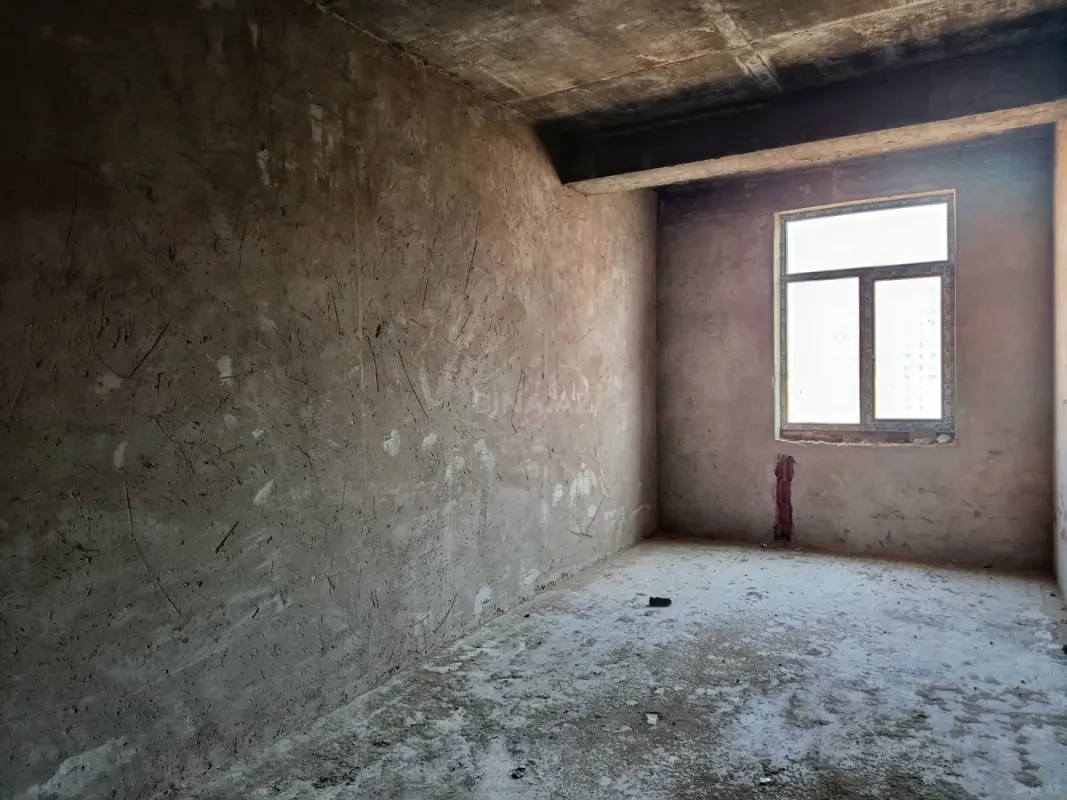 Satılır 2 otaqlı mənzil 125 m²