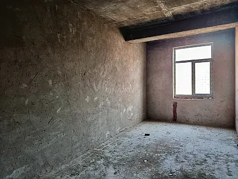 Satılır 2 otaqlı mənzil 125 m²