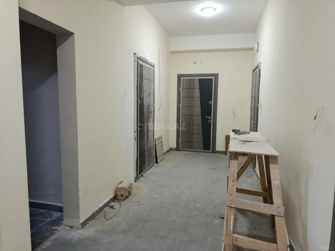 Satılır 2 otaqlı mənzil 125 m²