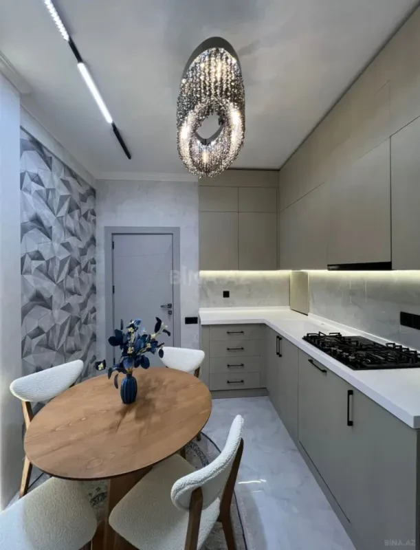 Satılır 2 otaqlı mənzil 65 m²