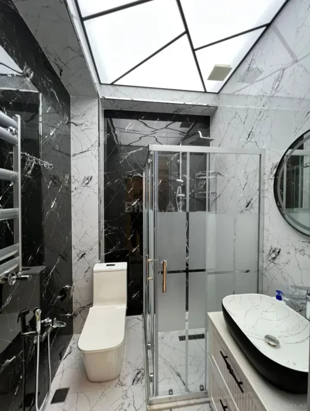 Satılır 2 otaqlı mənzil 65 m²