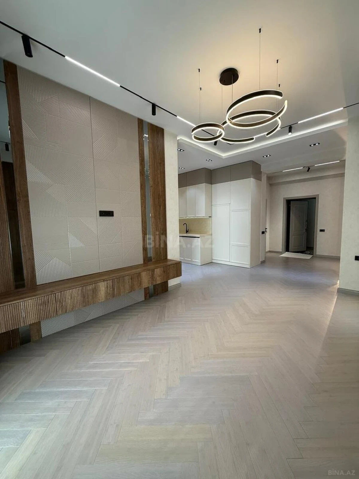 Satılır 2 otaqlı mənzil 70 m²