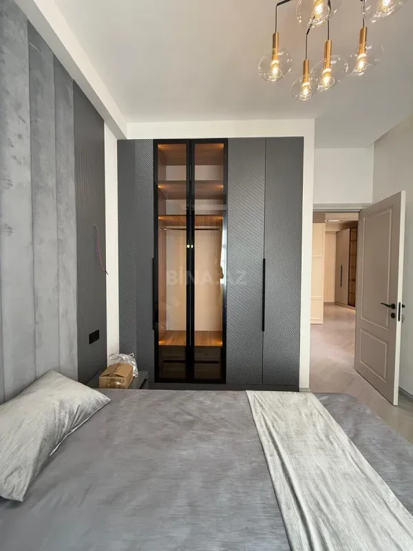 Satılır 2 otaqlı mənzil 70 m²
