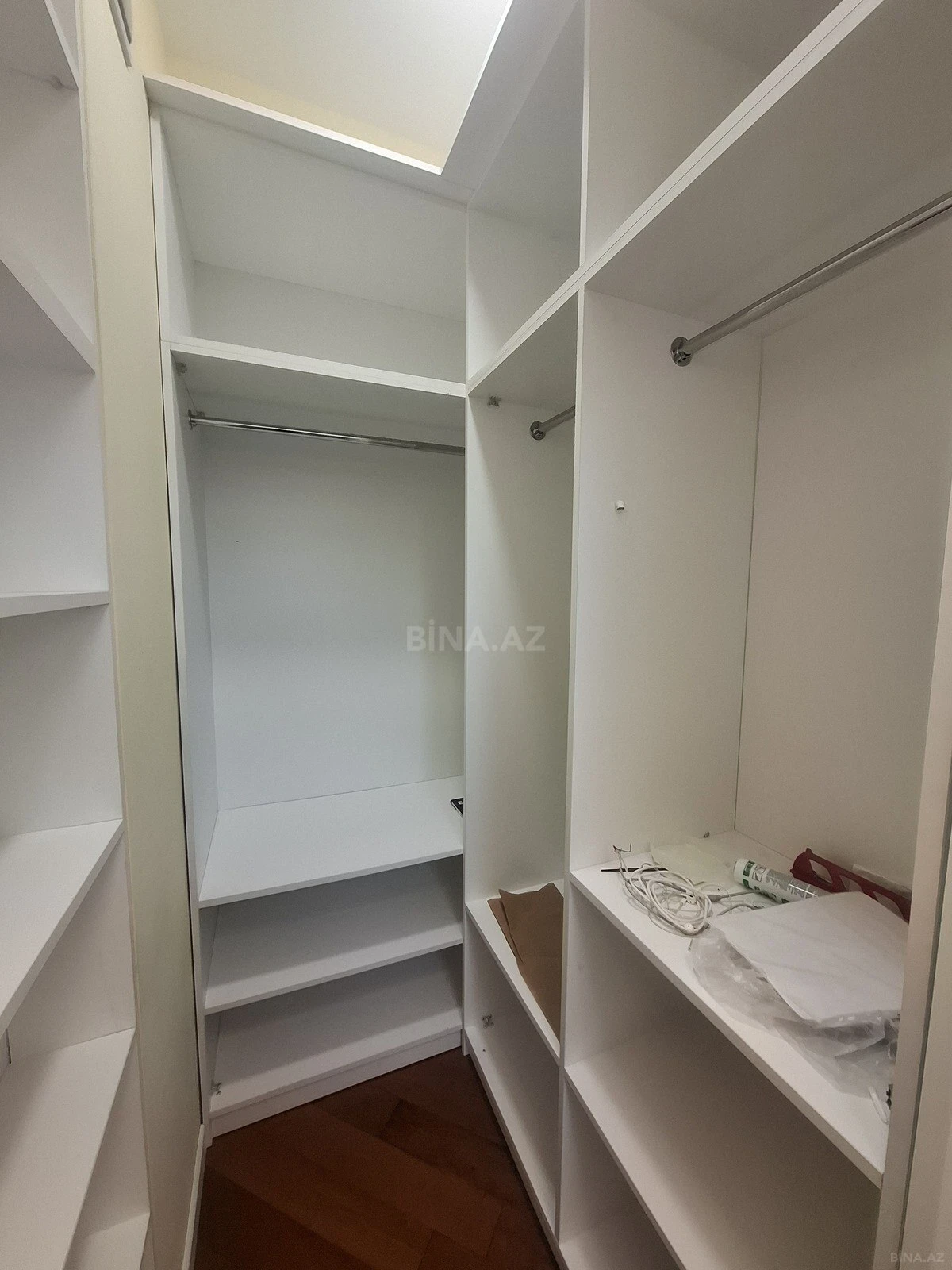 Kirayə verilir 2 otaqlı mənzil 85 m²