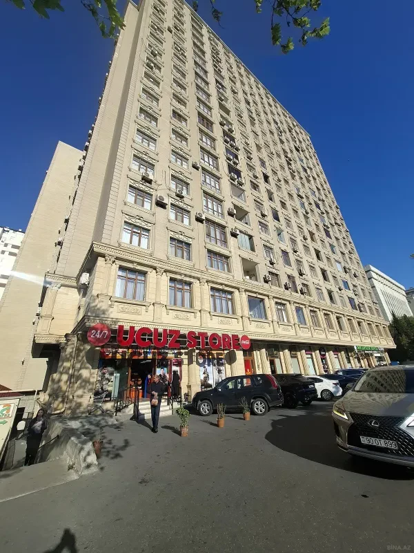 Kirayə verilir 2 otaqlı mənzil 85 m²