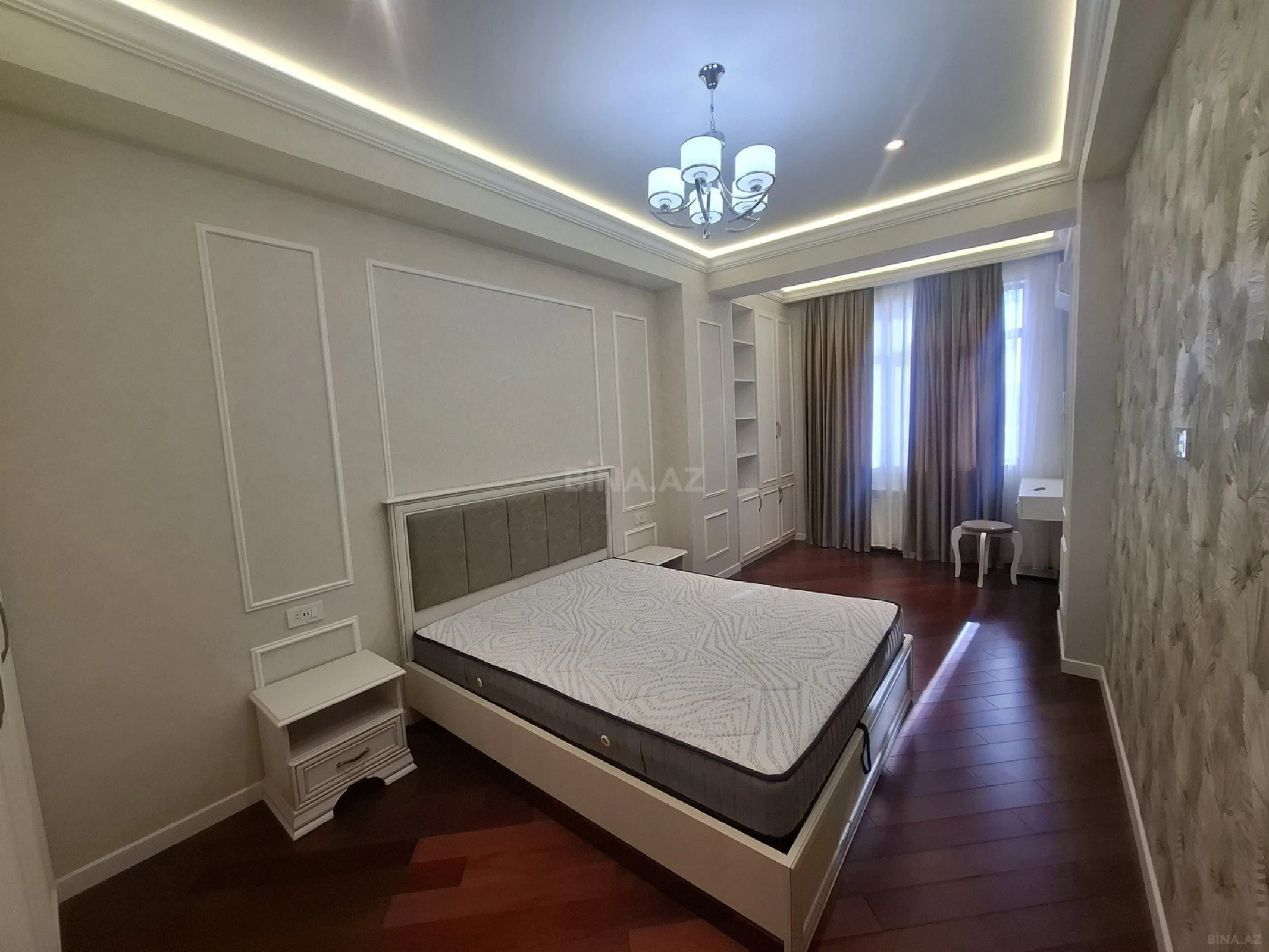 Kirayə verilir 2 otaqlı mənzil 85 m²