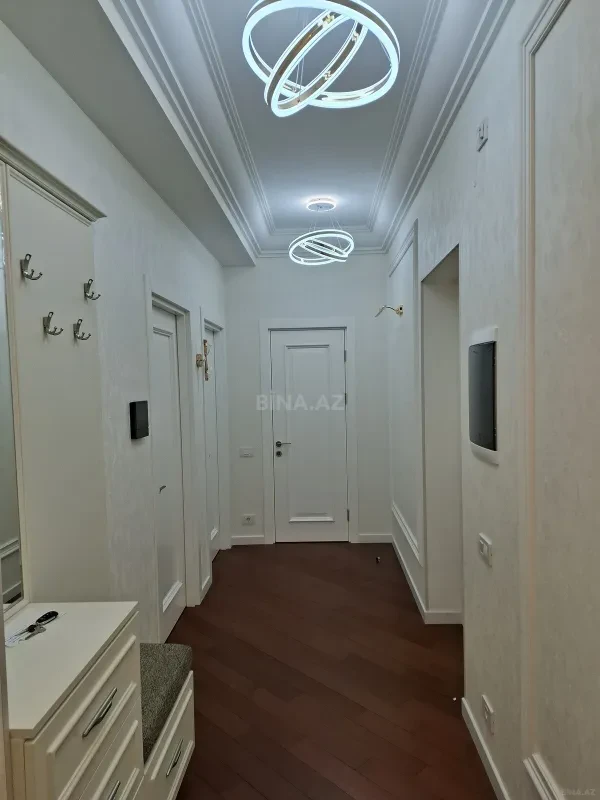 Kirayə verilir 2 otaqlı mənzil 85 m²