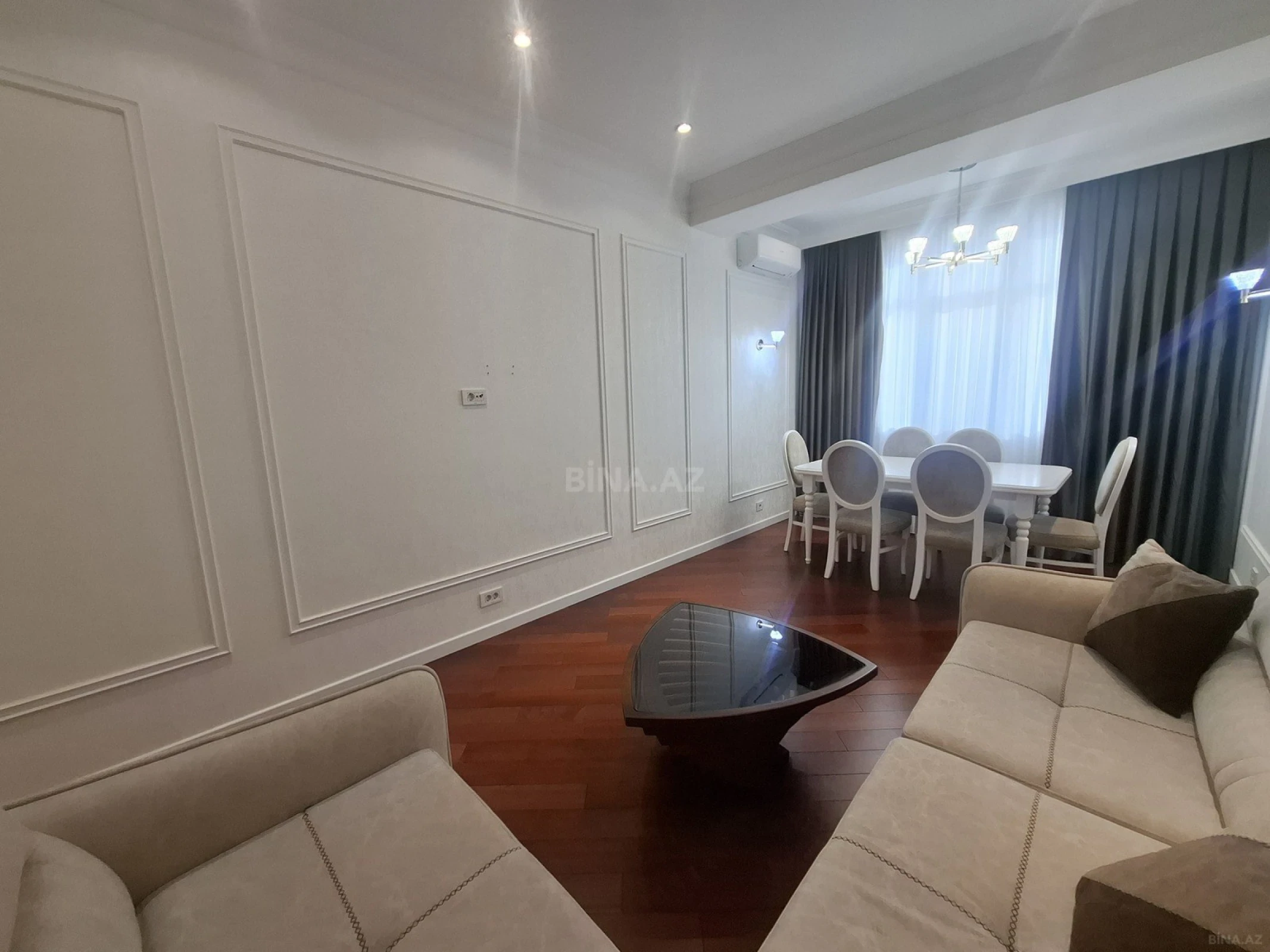 Kirayə verilir 2 otaqlı mənzil 85 m²